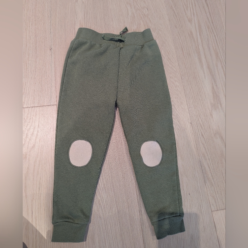 Rabbit+Bear Kids Olive Joggers with Knee Patches